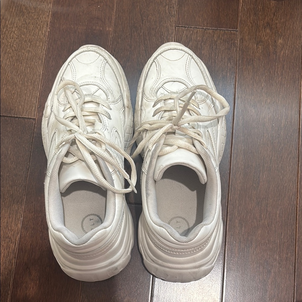PrettyLittleThing White Sneakers